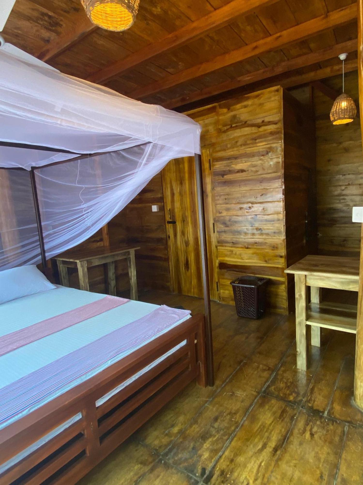 Surf Beach Hotel อารูกัมเบย์ ภายนอก รูปภาพ